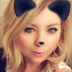 Meet your Posher, Brittney